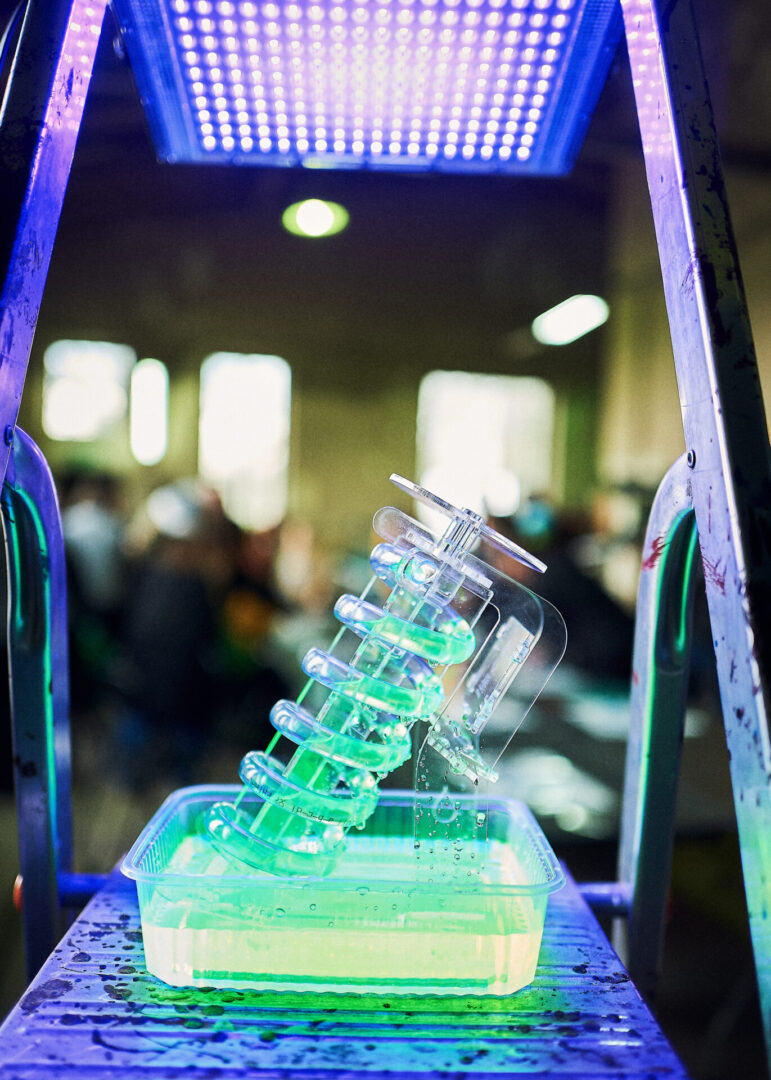 Model śruby archimedesa